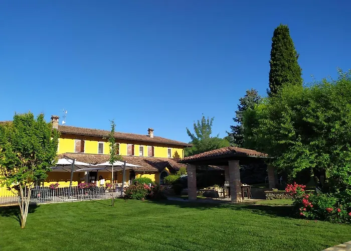 La Bossolasca Ristorante 酒店 圣斯泰法诺贝尔博